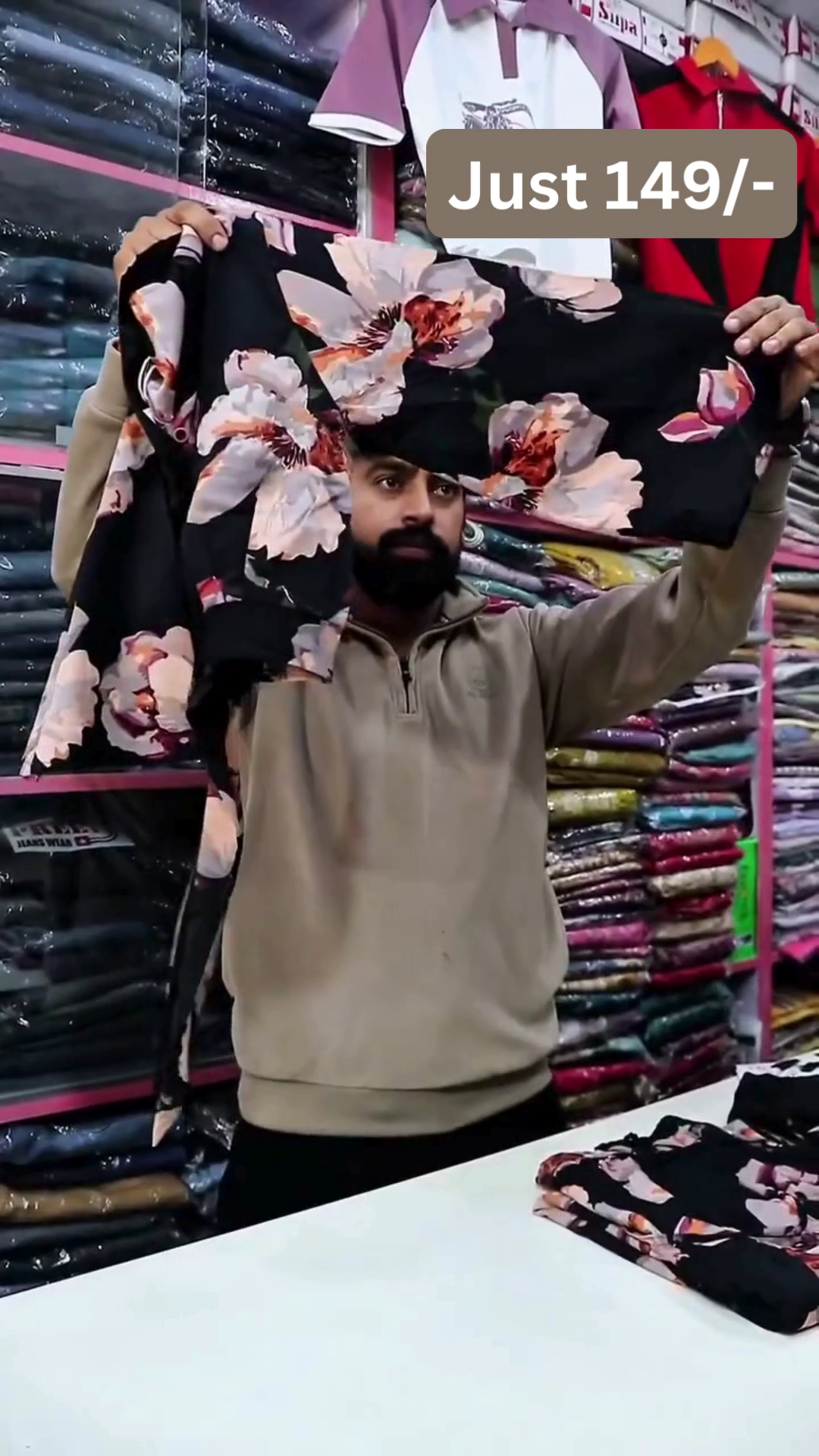 Trendy Black Floral Crop Top – Just ₹149 - Image 7