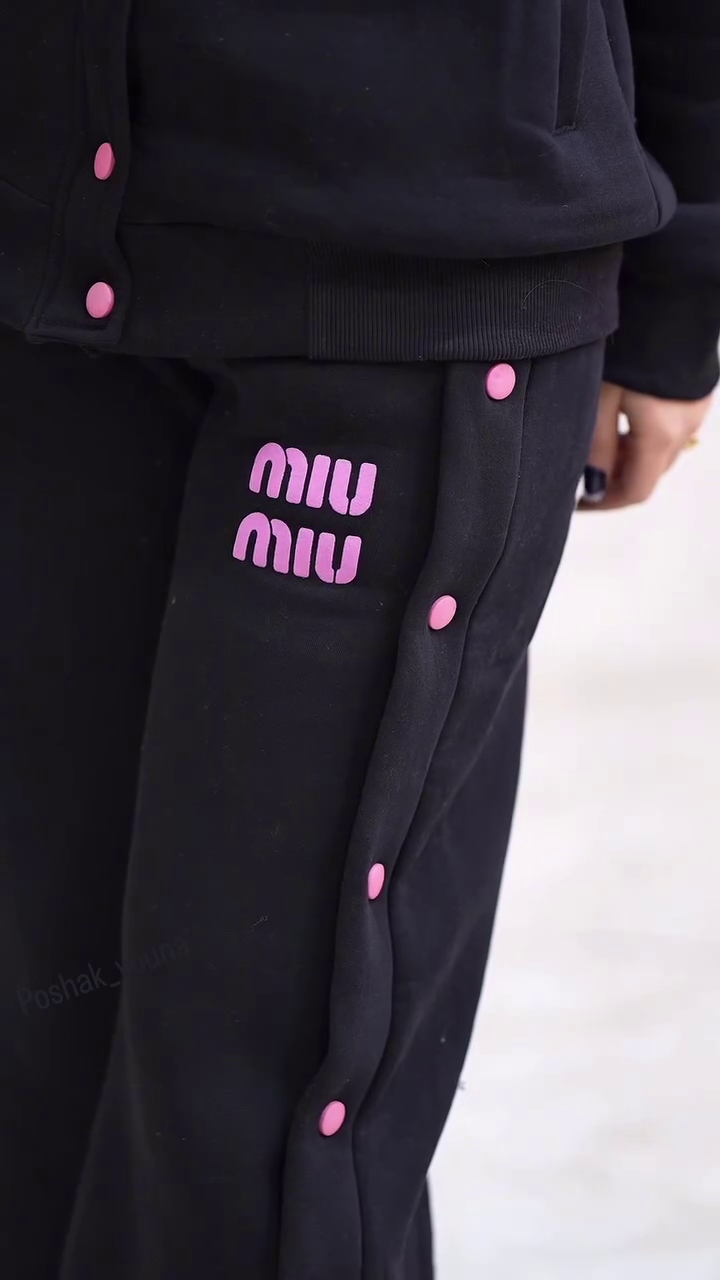 Cozy White Hoodie Set with Pink Accents – Sporty Chic Comfort - Image 5