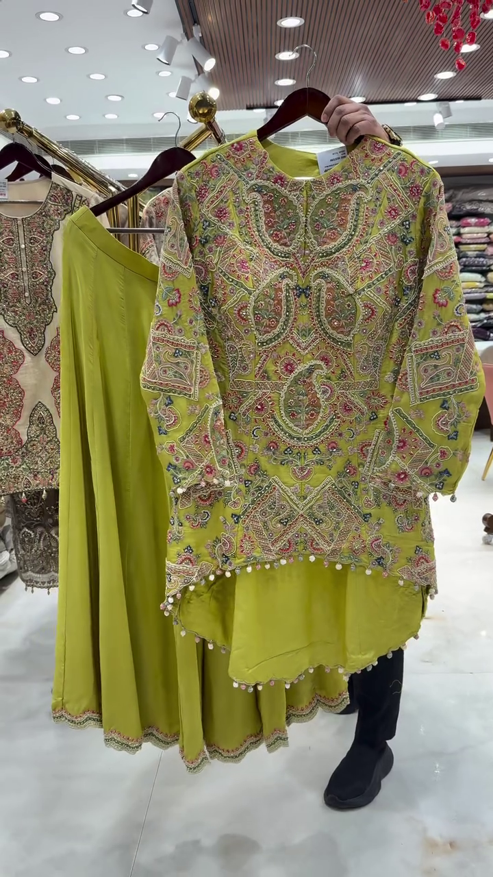 Trendy & Elegant Fashion Collection at Unbeatable Prices