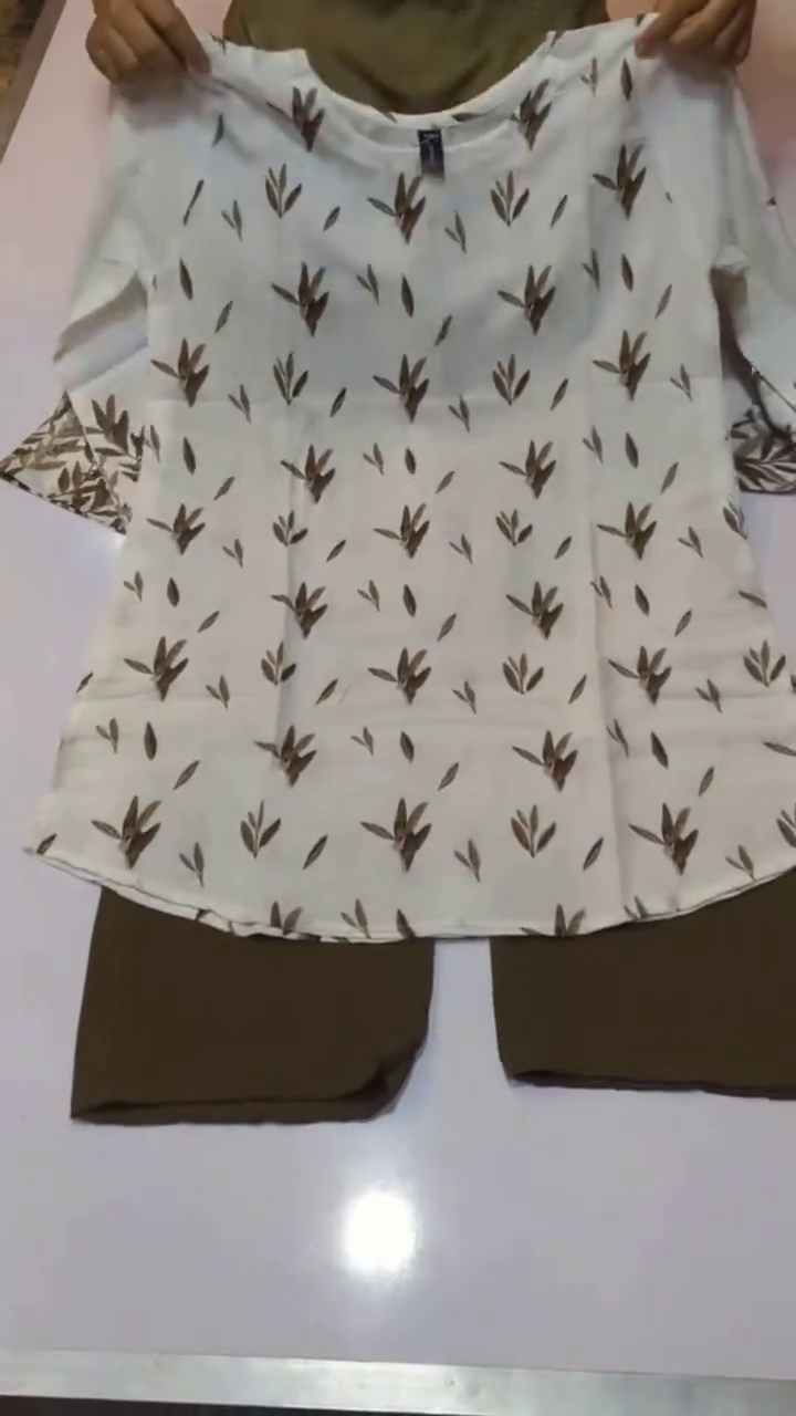 Trendy & Elegant Fashion Collection at Unbeatable Prices