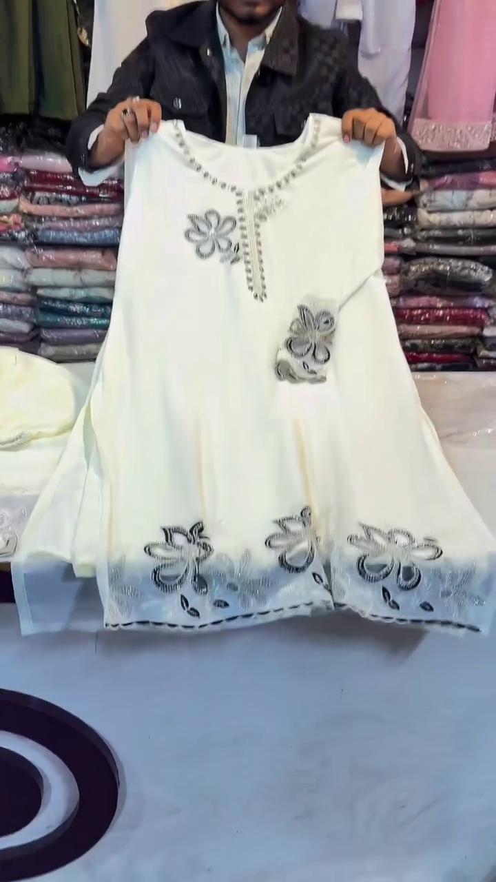 Trendy & Elegant Fashion Collection at Unbeatable Prices - Image 5