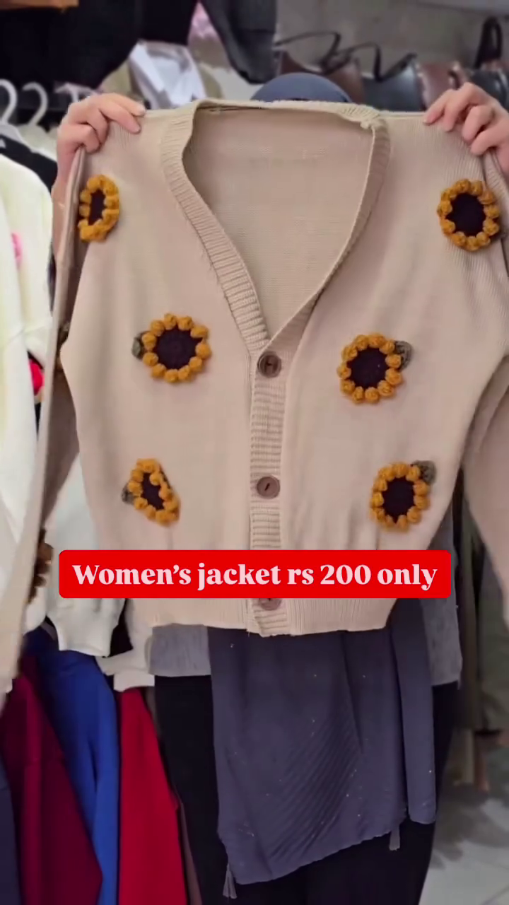 Women’s Floral Knit Cardigan – Chic Winter Layer at ₹200 Only
