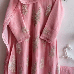 Blush Pink Floral Embroidered Kurta – Soft Sophistication in Every Detail