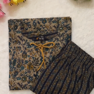 Intricate Gold Design: Unveiling the Details of a Luxurious Fabric – A Timeless Elegance