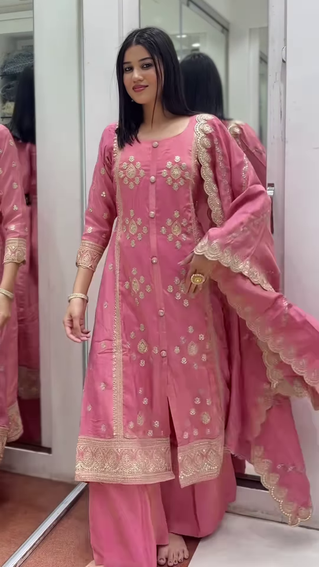 Women’s Embroidered Anarkali Kurta Set – A Timeless Blend of Tradition & Elegance - Image 6